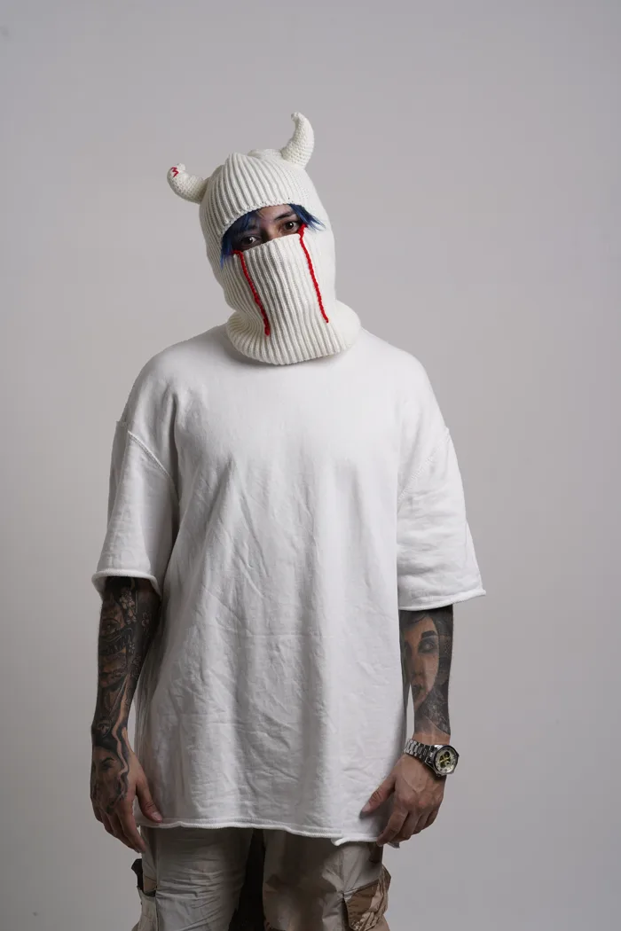 SEVEN77 — foto 2 del shoot de estudio