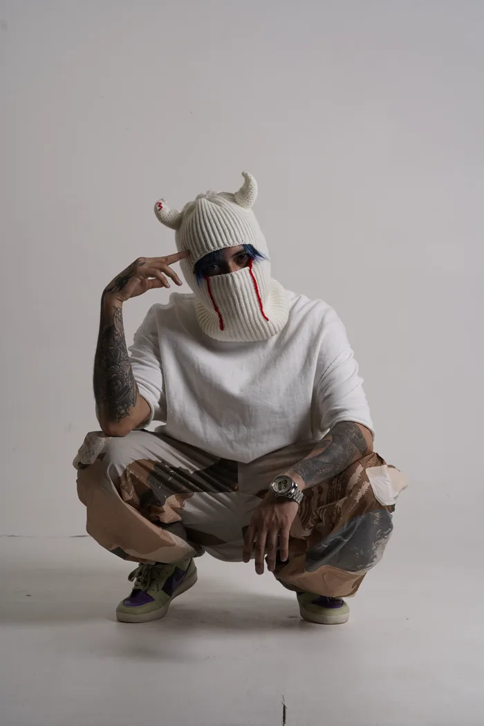 SEVEN77 — foto 3 del shoot de estudio