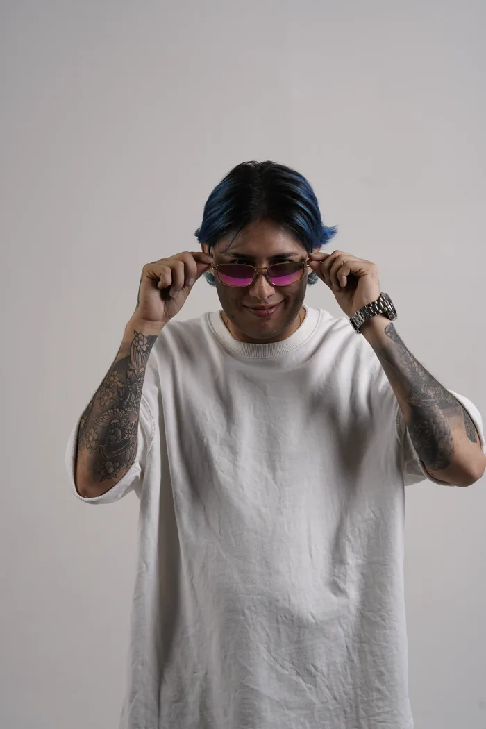 SEVEN77 — foto 7 del shoot de estudio